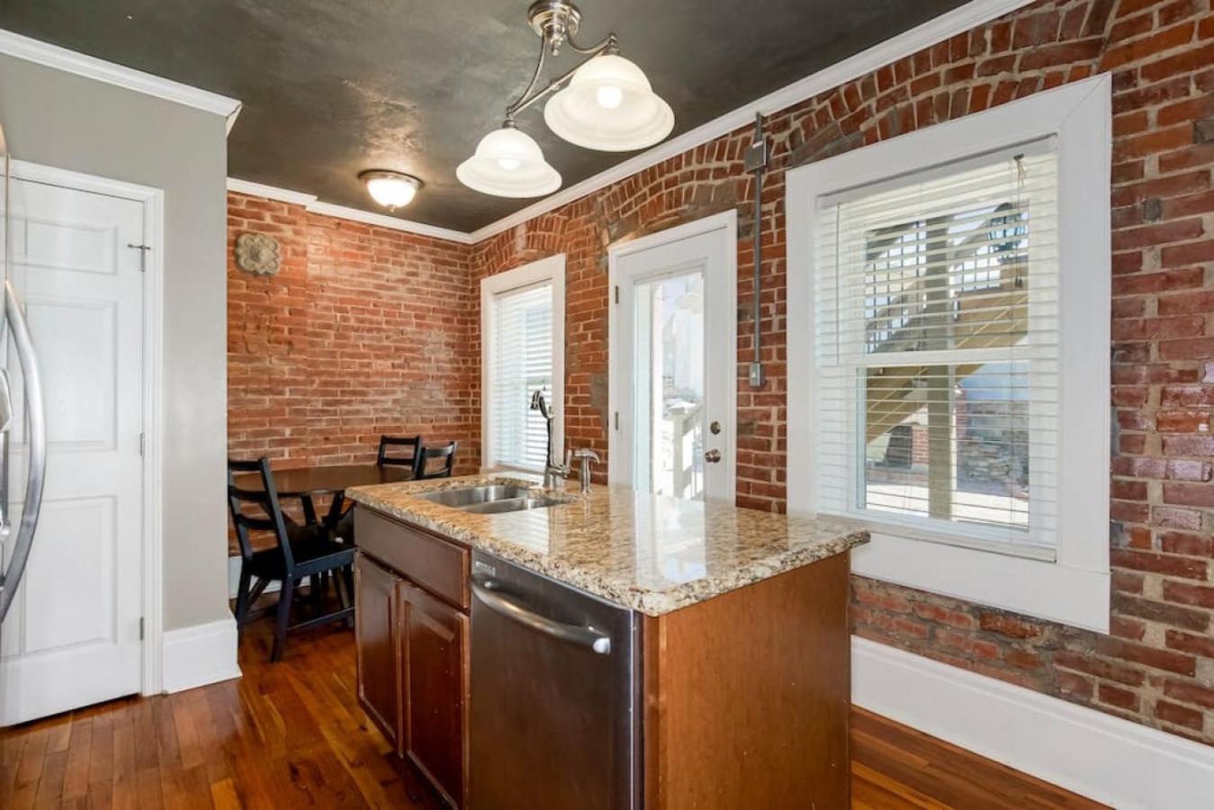Entire Loft Downtown With Free Parking Villa Kansas City Luaran gambar